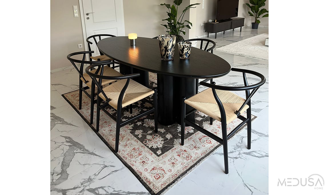 Flora Siyah Yemek Masası